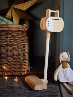 Aspirateur Balai En Bois FSC® Blanc - Vertbaudet -Magasin De Jouets aspirateur balai en bois fsc 2