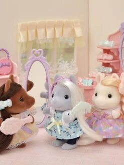 Les Amies Poney Et Leur Kit De Coiffure - SYLVANIAN FAMILIES Blanc - Sylvanian -Magasin De Jouets les amies poney et leur kit de coiffure sylvanian families 4