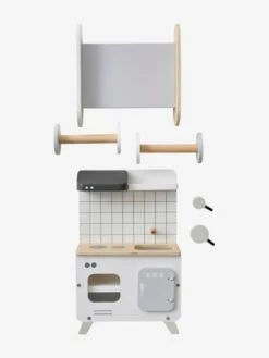 Mobilier De Cuisine Pour Poupée Mannequin En Bois FSC® Blanc - Vertbaudet -Magasin De Jouets mobilier de cuisine pour poupee mannequin en bois fsc 3
